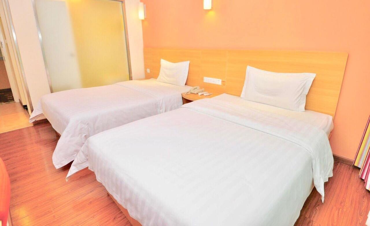 7Days Inn Guangzhou Tianhe Yantang Yue Ken Road Dış mekan fotoğraf