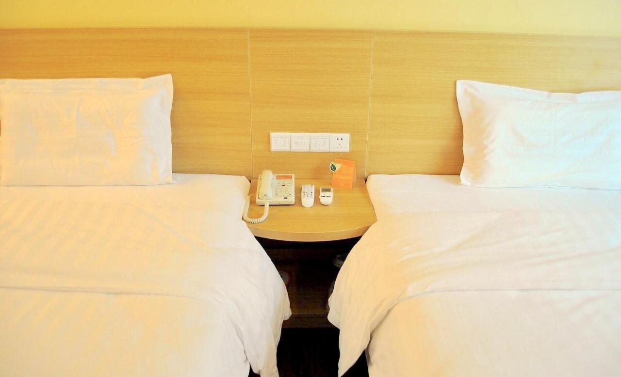 7Days Inn Guangzhou Tianhe Yantang Yue Ken Road Dış mekan fotoğraf